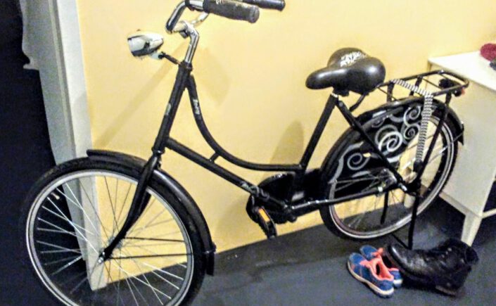 Fiets gestolen bij schoolplein de basisschool de Klaver Heijplaat 