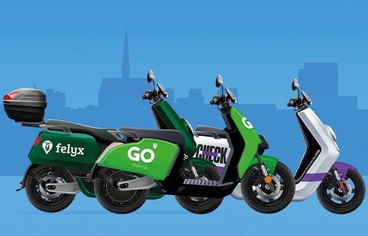 Poll verzamelhub elektrische scooters en fietsen