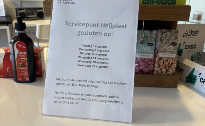 Dorpsweg Apotheek servicepunt Heijplaat tijdens zomervakantie