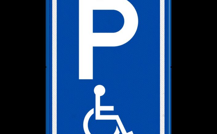 Nieuwe gehandicaptenparkeerplaats bij SV RDM