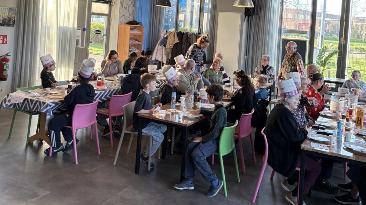 Stampvol bij pannenkoekenfeest in De Huiskamer