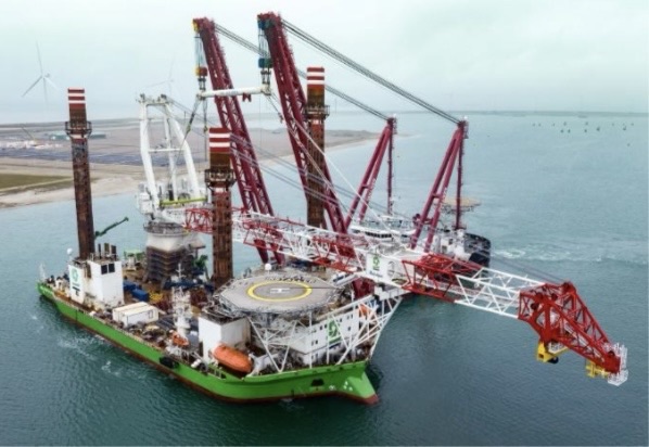 Schip Deme RollingStone onderhoudswerkszaamheden Heijplaat